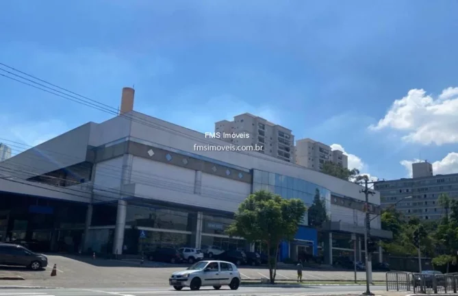 Imagem Galpão com 12.158 m² na Av. João Dias