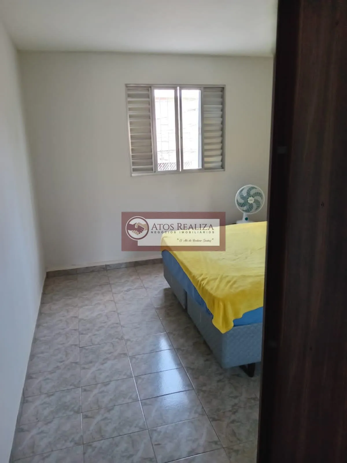 Imagem Super oportunidade para você no Jardim Cidália. Vendo SUPER sobrado com EDÍCULA no Jardim Cidália, Área total 129m², A casa Principal tem 2 Dormitório de 13m² cada, 2 banheiros, sala Grande, Cozinha com muitos espaços, Área de Serviço, Área Goumet com chu