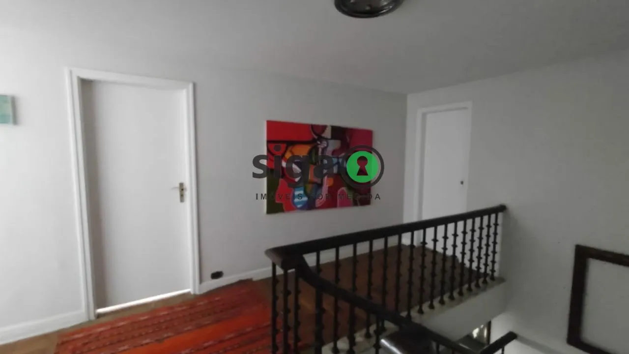 Imagem Casa em Rua tranquila no Real Parque