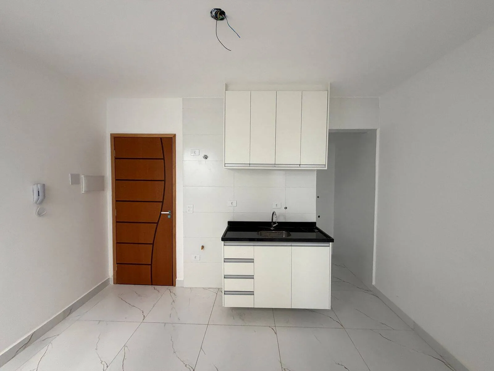 Imagem Apartamento com 2 quartos ao lado da Estação Vila Tolstói