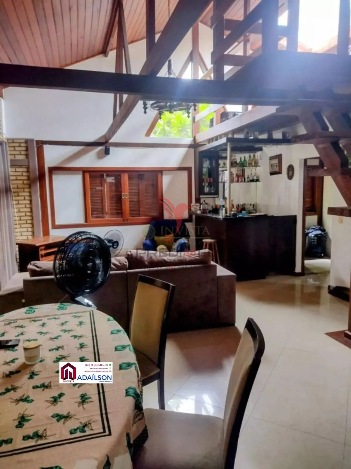 Imagem Casa com edícula em Florianópolis SC, À venda no Canal da Barra da Lagoa!