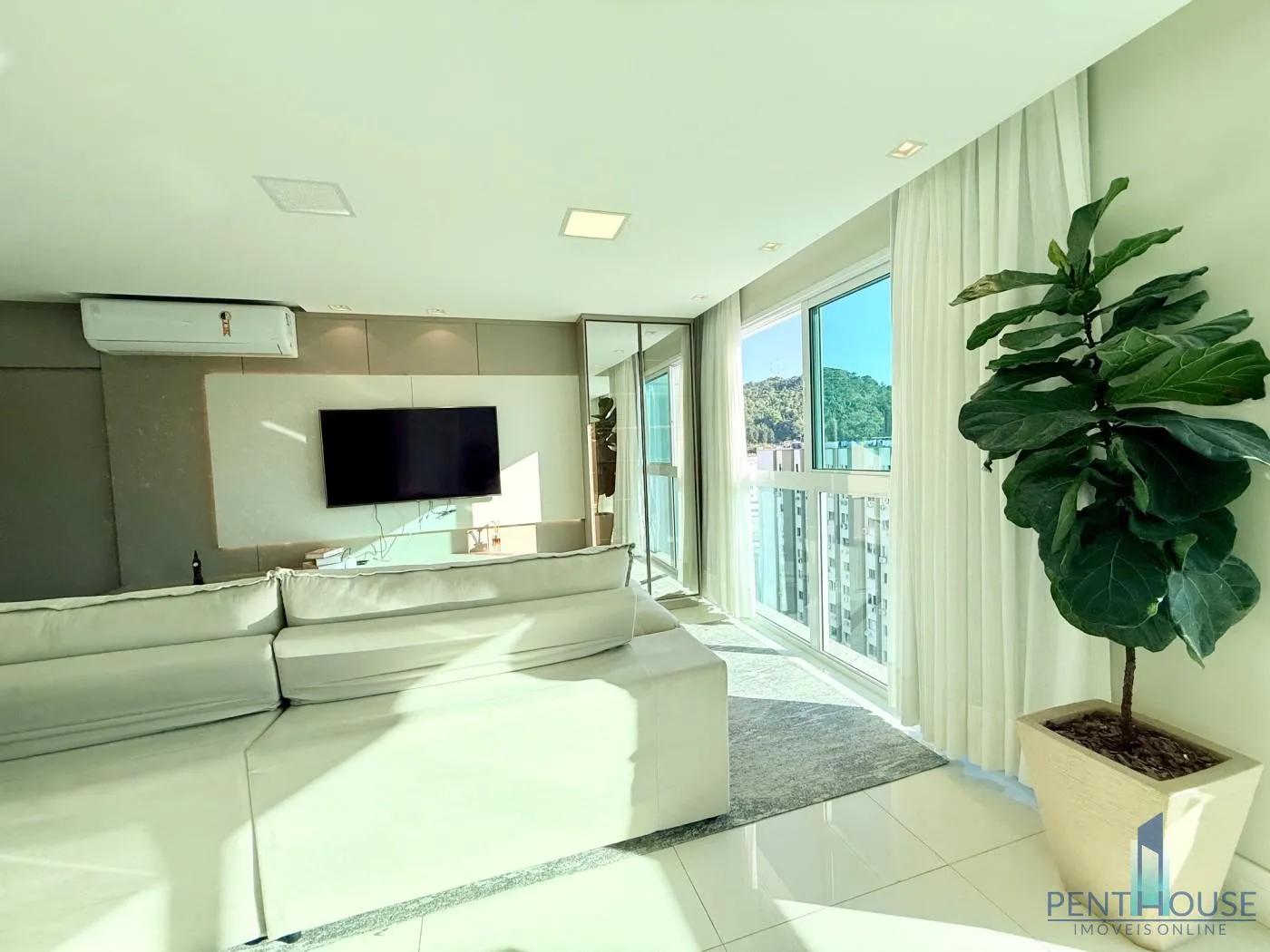 Imagem Apartamento Zona Central para Venda em Balneário Camboriú, CENTRO, 4 dormitórios, 2 suítes, 3 banheiros, 2 vagas