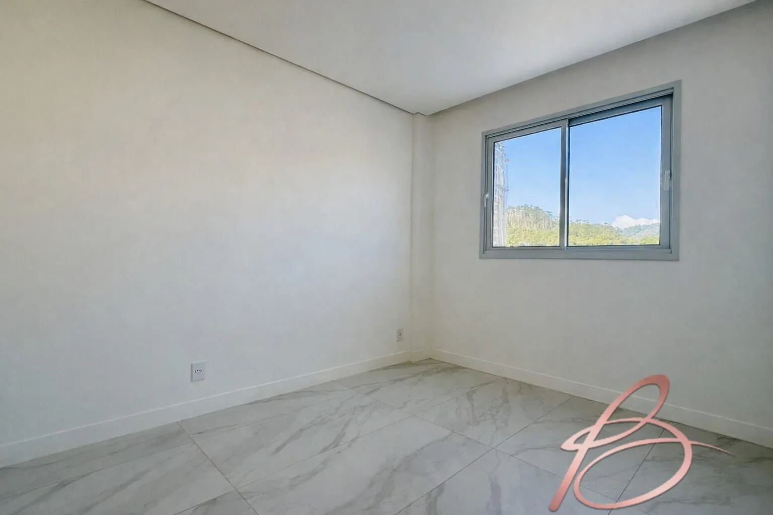 Imagem Apartamento 2 dormitórios sendo 1 suíte com 74,22m² no Fazenda, Itajaí/SC