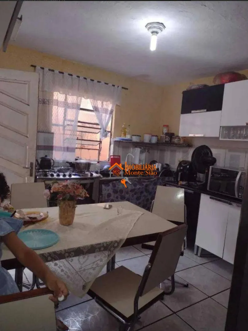 Imagem Casa com 2 dormitórios à venda, 85 m² por R$ 320.000,00 - Vila Galvão - Guarulhos/SP