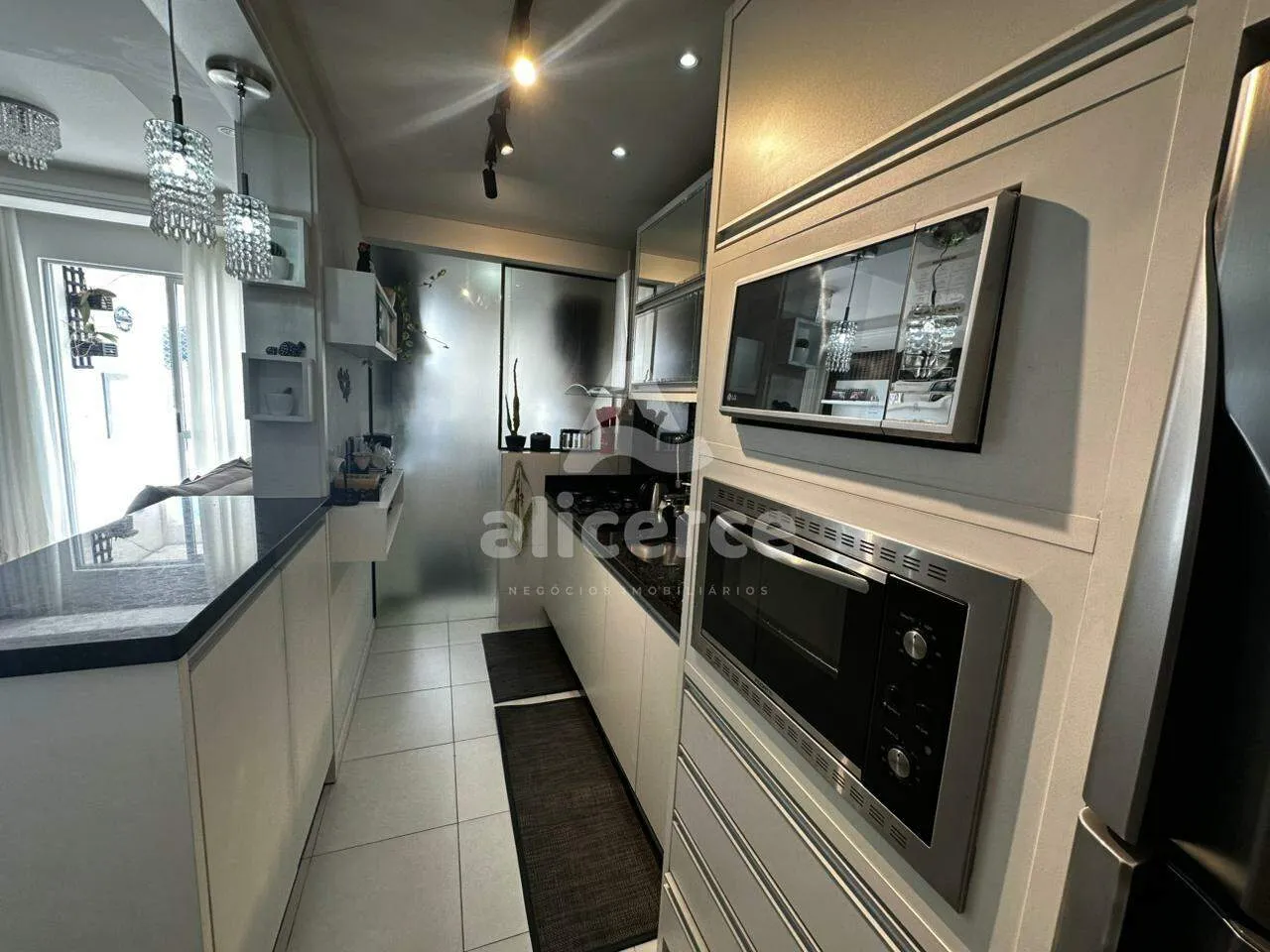 Imagem Apartamento à venda com 2 quartos 1 suíte, 69,2m² em Areias São José