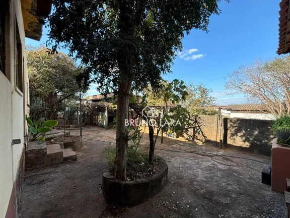 Imagem Casa à venda no Centro - Igarapé/MG.
