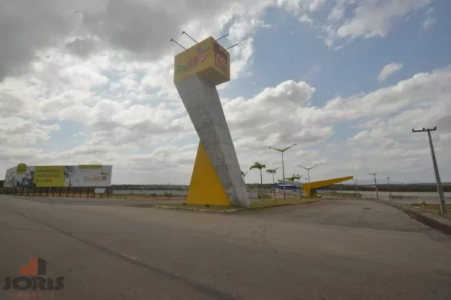 Imagem Terreno em Condomínio a Venda no bairro Novo Pacajus - Pacajus, CE