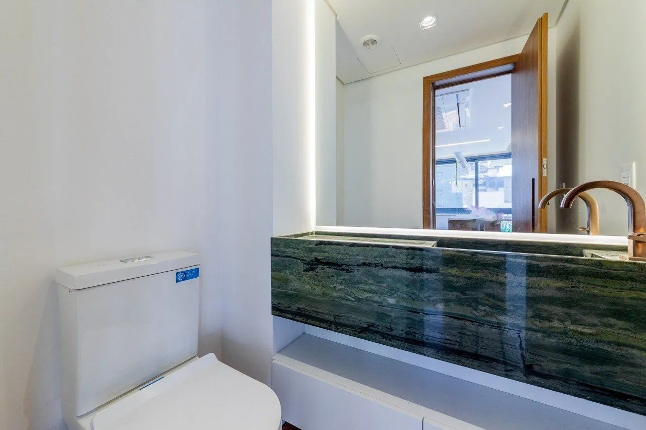 Imagem Apartamento novo 3 dormitórios com 2 vagas próximo ao Grêmio Náutico União