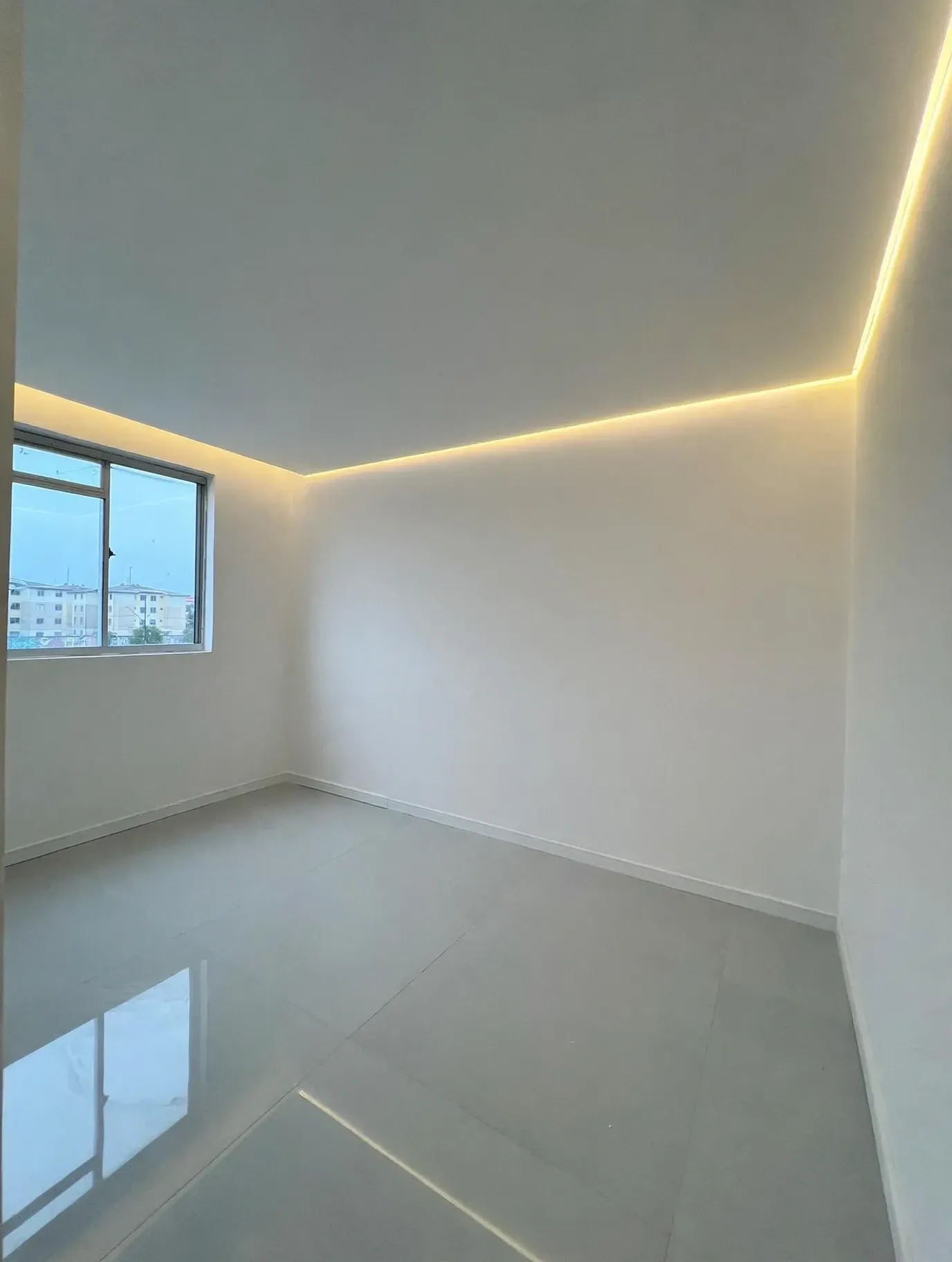 Foto do imóvel Apartamento com 2 Quartos à Venda, 42 m² em Sítio Cercado, Curitiba - PR