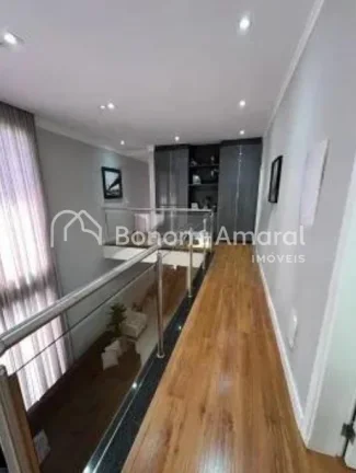 Imagem Linda casa à venda no Condomínio Portal do Jequitibá, em Valinhos/SP, com 3 suítes, todas com va...