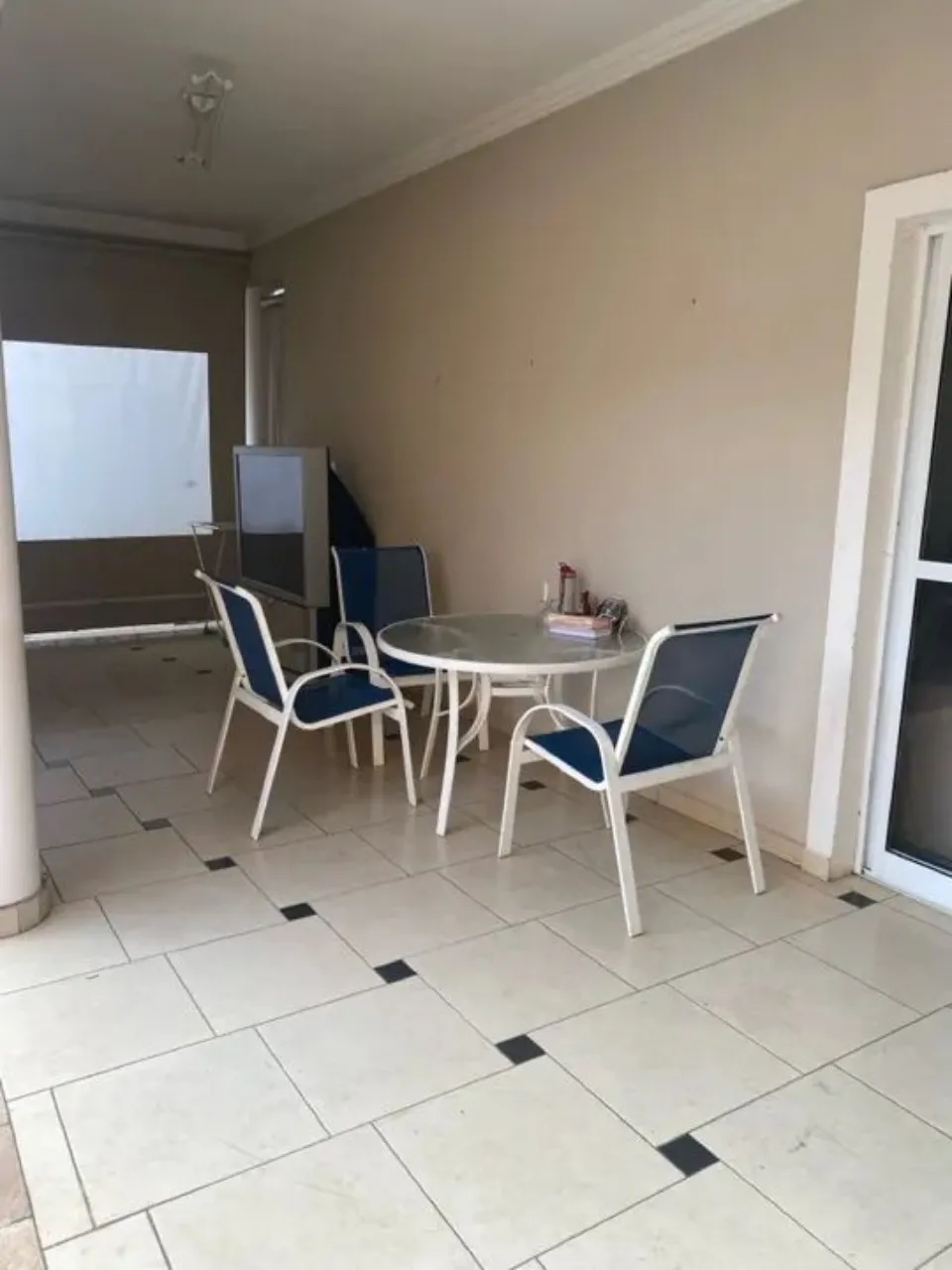 Imagem Casa de Luxo em Condomínio na Granja Olga I - 4 Quartos, 4 Suítes, 1 Sala, 2 Vagas de Garagem - Sorocaba-SP