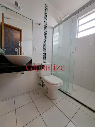 Imagem Casa Sobreposta Baixa à Venda com 3 quartos, 2 vagas, piscina, churrasqueira por R$1.150.000,00 no Boqueirão em Santos