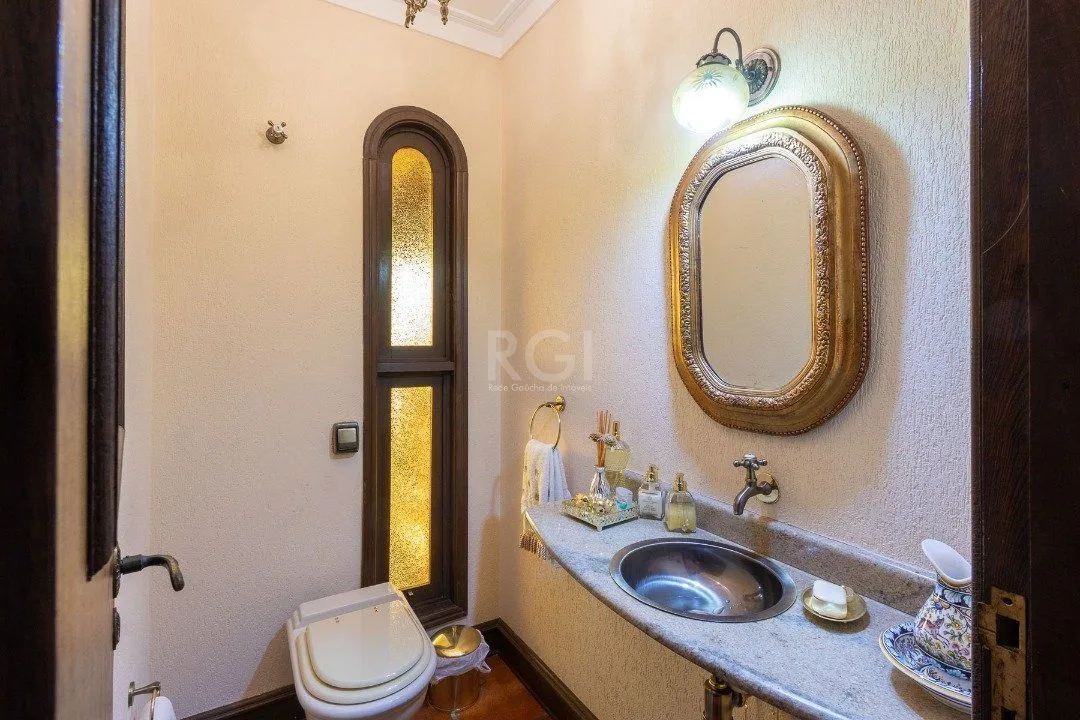 Imagem Casa para Venda - 430m², 4 dormitórios, sendo 2 suites, 4 vagas - Vila Assunção