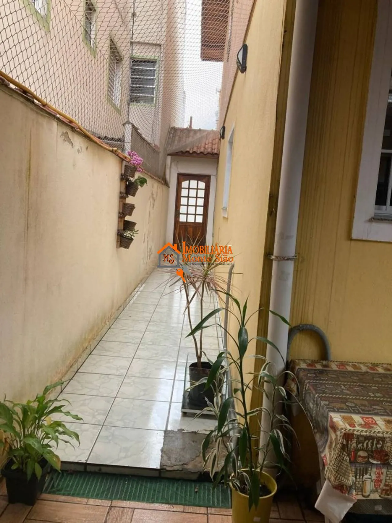 Imagem Sobrado com 2 dormitórios à venda, 120 m² por R$ 700.000,00 - Jardim Moreira - Guarulhos/SP