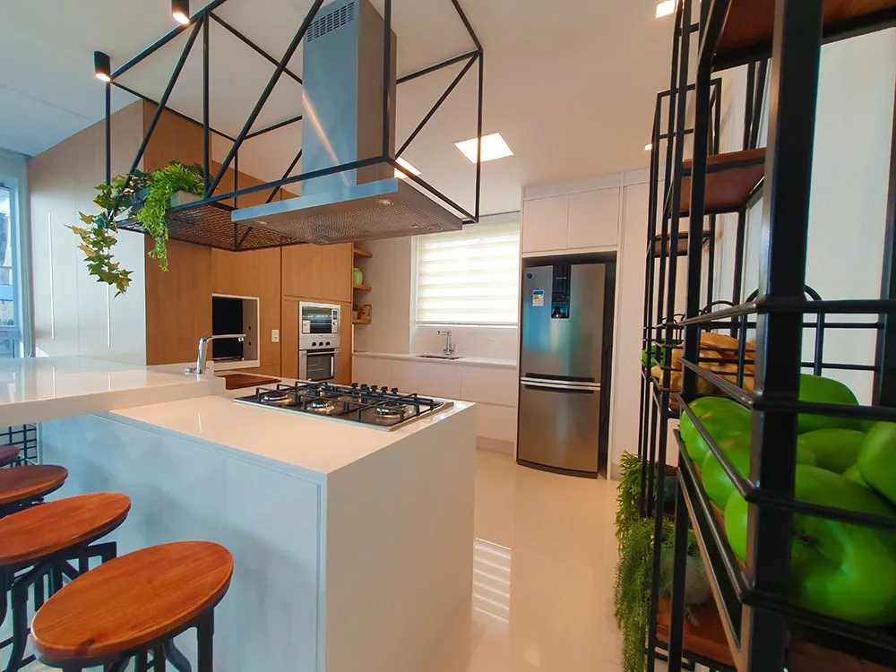Imagem Imóvel à venda no Centro de Balneário Camboriú-SC: Apartamento de luxo com 3 suítes e 3 vagas de garagem!