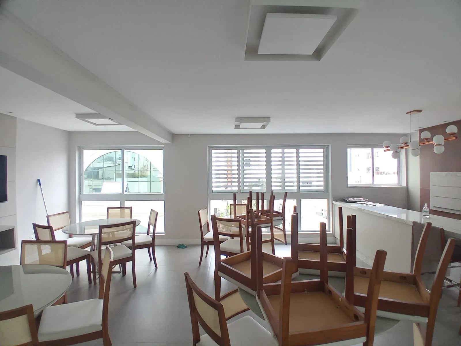 Imagem Apartamento 2 SUÍTES + Home Ofiice, Bairro Centro - Balneário Camboriú-SC