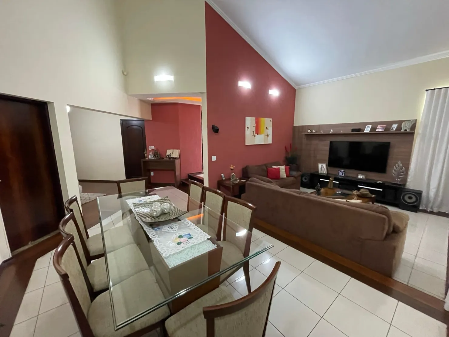 Imagem Casa à venda 3 Quartos, 1 Suite, 2 Vagas, 400M², Bel Recanto, Taubaté - SP