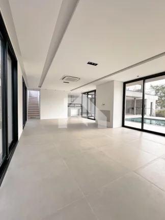 Foto do imóvel Casa de Condomínio em Alphaville - Santana de Parnaíba