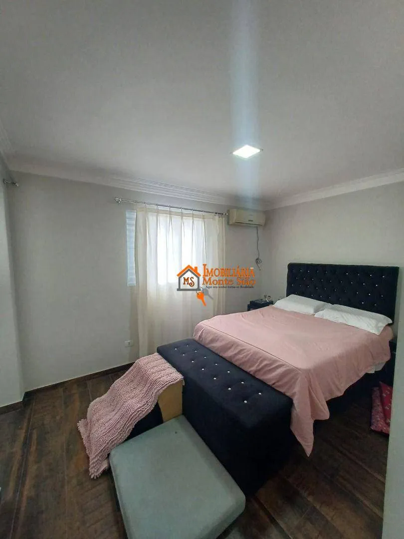 Imagem Sobrado com 3 dormitórios à venda, 275 m² por R$ 600.000,00 - Cocaia - Guarulhos/SP
