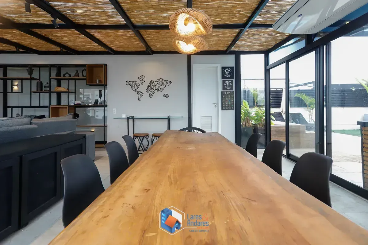 Imagem Cobertura para venda em Sumaré com 3 quartos, sendo 1 suíte, 241m²