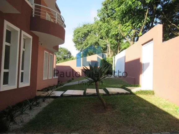 Imagem Casa à venda - Nova, moderna, 4 suítes e 7 vagas cobertas!