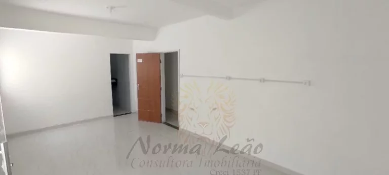 Imagem Casa térrea com piscina na Coroa do Meio, Aracaju/SE. Ideal para Escritórios, Clínicas e afins.