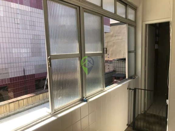 Imagem Sobreposta ampla na Aparecida com espaçosa laje, 3 quartos e 2 vagas!