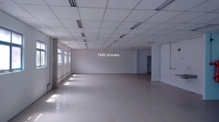 Imagem Galpão Comercial para Locação em Barueri-SP, Jardim Belval - 1.298m²