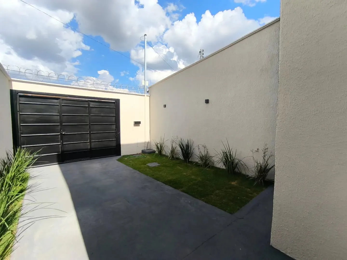 Imagem Casa 2/4 Com Suite Alto Padrao No Campos Dourado