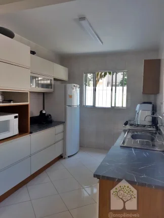 Imagem Casa na quadra da praia de Canasvieiras