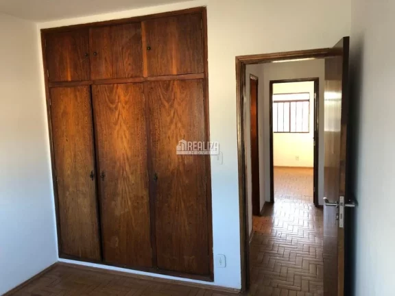 Imagem Apartamento à venda com 3 dormitórios no Bairro Olinda, Uberaba