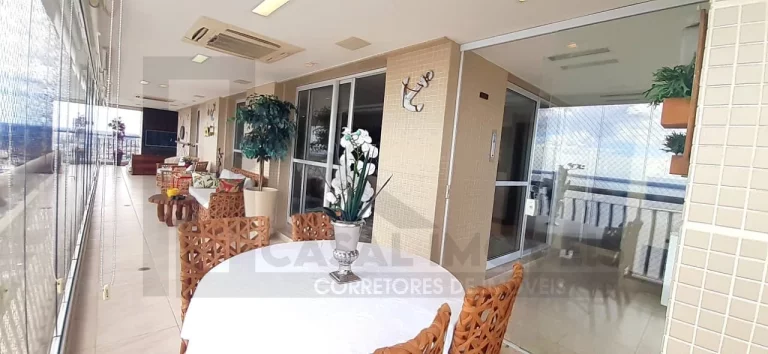 Imagem CASAL IMÓVEIS VENDE ED HORIZONTE II 250 M² 3 SUÍTES - MASTER BANHEIRO DULPO + 4 VGS ANDAR ALTO Fino acabamento e móveis de grife, tudo muito novo