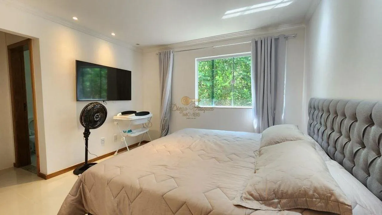 Imagem Casa em Condomínio para Venda em Teresópolis / RJ no bairro Albuquerque