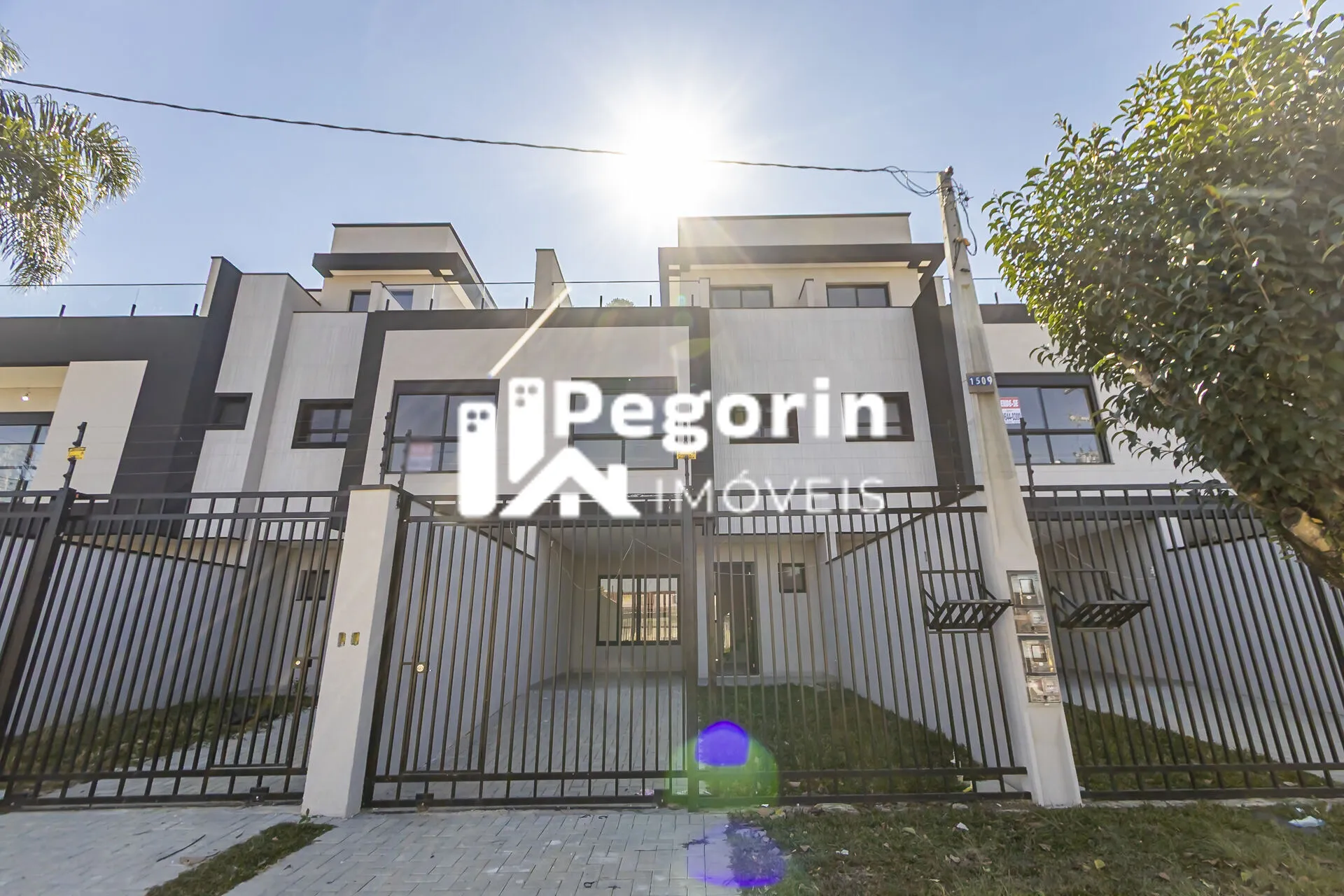 Imagem Casa sobrado no bairro Cajuru, em Curitiba-PR