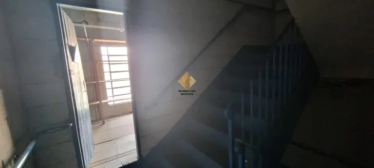 Imagem GALPÃO MEZANINO ÓTIMA LOCALIZAÇÃO NA MUTINGA DE 480M², ACESSO A RODOVIA ANHANGUERA E FÁCIL ACESSO AS MARGINAIS - JARDIM SANTO ELIAS - SÃO PAULO / SP