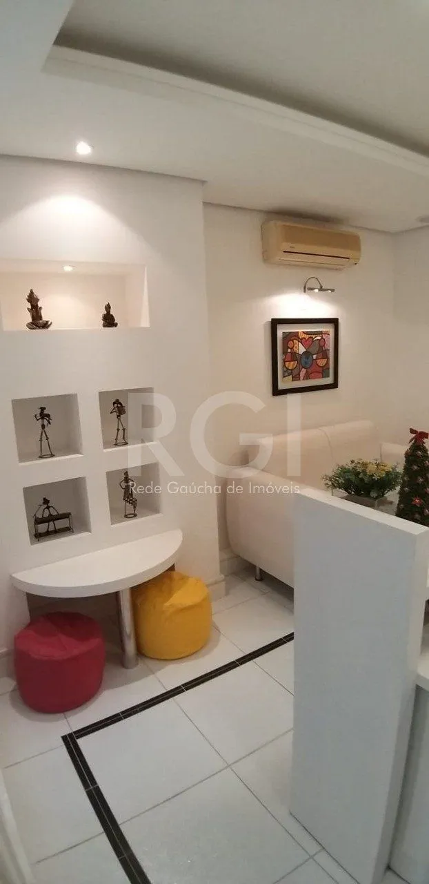 Imagem Sala comercial com 40m² privativos localizado no bairro Petrópolis em Porto Alegre/RS.
