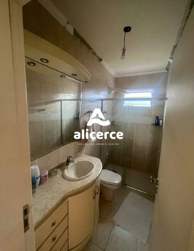 Imagem Ampla Casa de dois Pavimentos no Jardim Atlântico