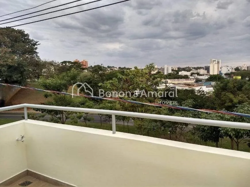 Imagem Casa com 3 Quartos e 2 banheiros à Venda, 200 m² por R$ 840.000
