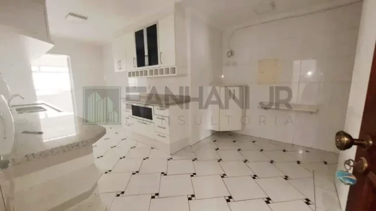 Imagem Imperdível oportunidade: Apartamento de 3 quartos no Jardim Paulista, São Paulo - SP, com 240m² e 2 vagas de garagem. Venha conferir!