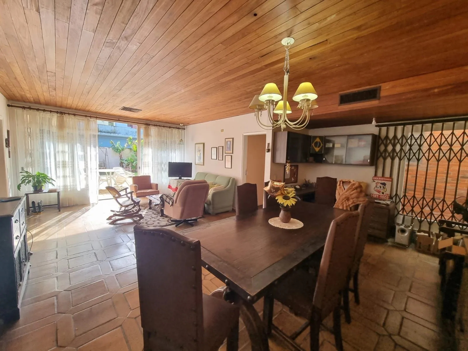 Imagem Casa Térrea em Ipanema com Terreno de 1064 Metros