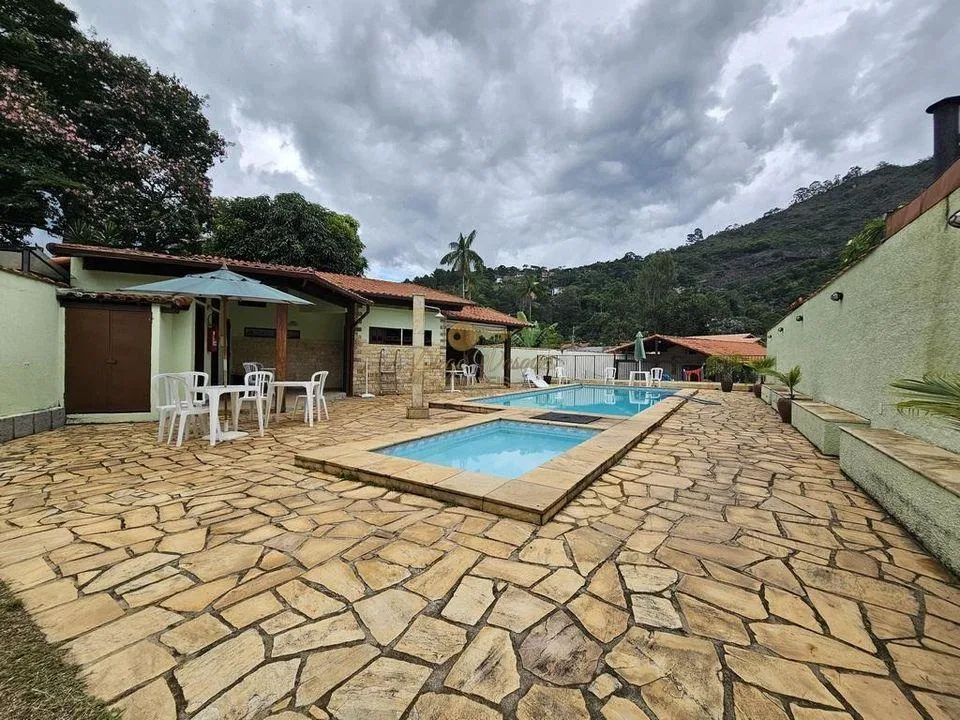 Imagem Casa em Condomínio para Venda em Teresópolis / RJ no bairro Parque do Imbui