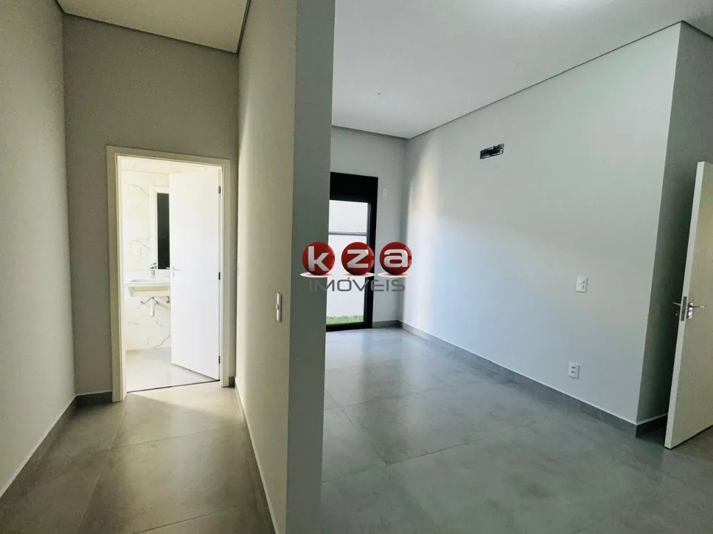 Imagem Casa térrea mobiliada em condomínio à venda em Valinhos-SP, Condomínio MontAlcino com 3 suítes, piscina e 175m². Venha conferir!