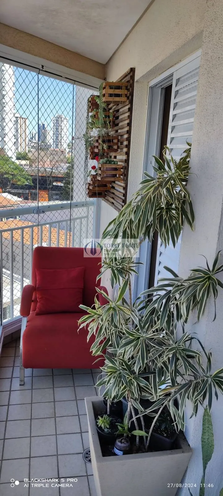 Imagem Apartamento com 4 dormitórios, 1 suíte , 2 vagas de garagem, Vila América