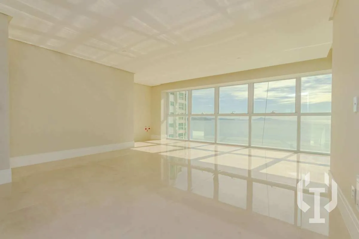 Imagem Apartamento à venda, no ONE TOWER em Balneário Camboriú, Barra Sul, com 4 quartos, 194,24m2