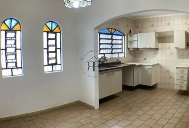Imagem Venha conhecer a casa dos seus sonhos! Com 3 quartos amplos, sendo 1 suíte, esta casa é perfeita p...