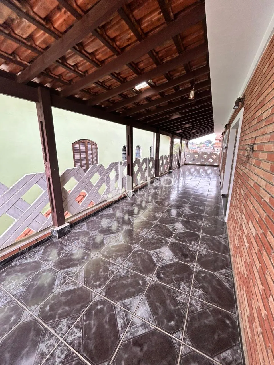 Imagem Sobrado Alto Padrão com 3 Dormitórios, 1 Suíte, 6 Vagas, Quintal Amplo e Espaço Multifuncional - Cidade Líder - R$ 1.500.000