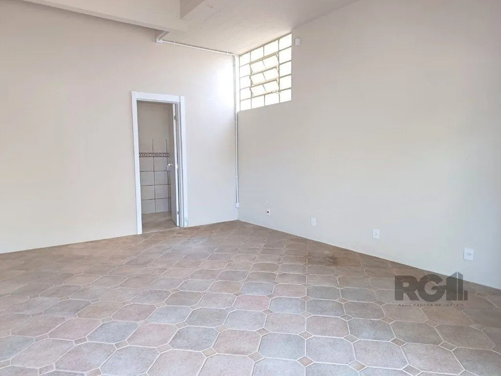 Imagem Sala reformada e desocupada!
