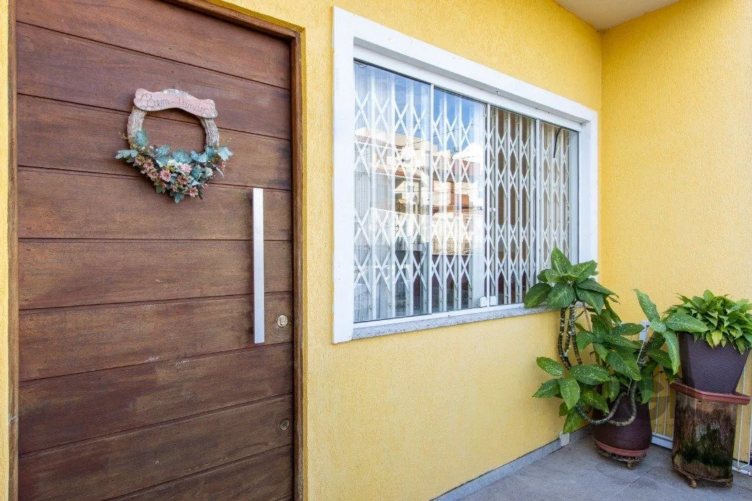 Imagem Casa para Venda - 204m², 3 quartos, 2 suites, 1 vaga - Caminhos do Sol - Guarujá