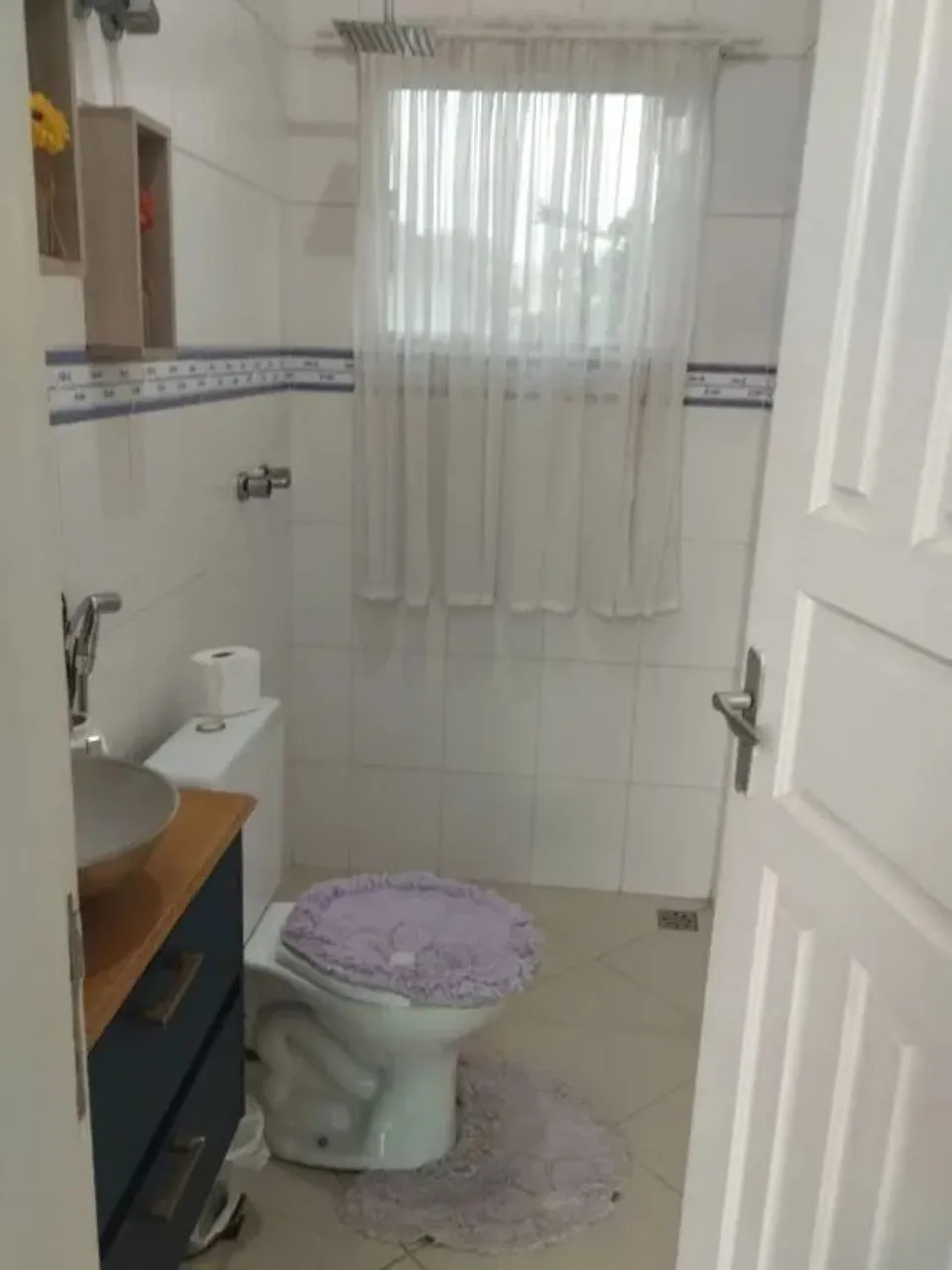 Imagem Chácara de Luxo em Condomínio: 3 Quartos, 1 Suíte, 4 Vagas de Garagem em Araçoiaba da Serra-SP