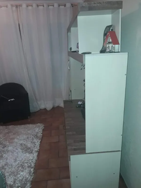 Imagem Casa à venda em Jardim Santo André, Santo André-SP: 2 quartos, 1 sala, 1 banheiro, 2 vagas de garagem, 150,00 m² de área.